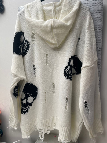 PULL SKULL À CAPUCHE