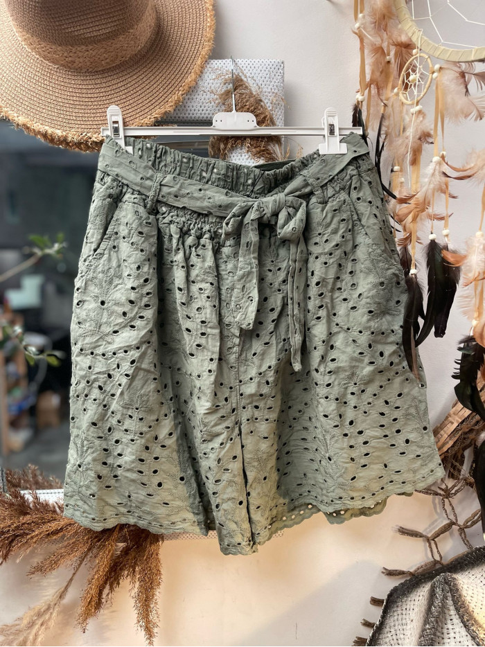 short broderie anglaise ultra