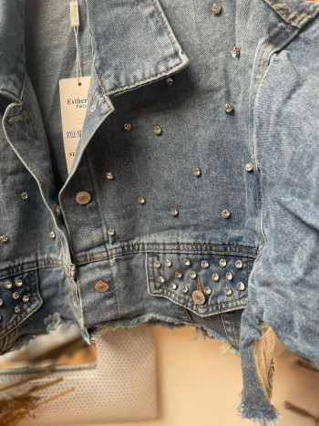 VESTE JEANS COURTE DESTROY...