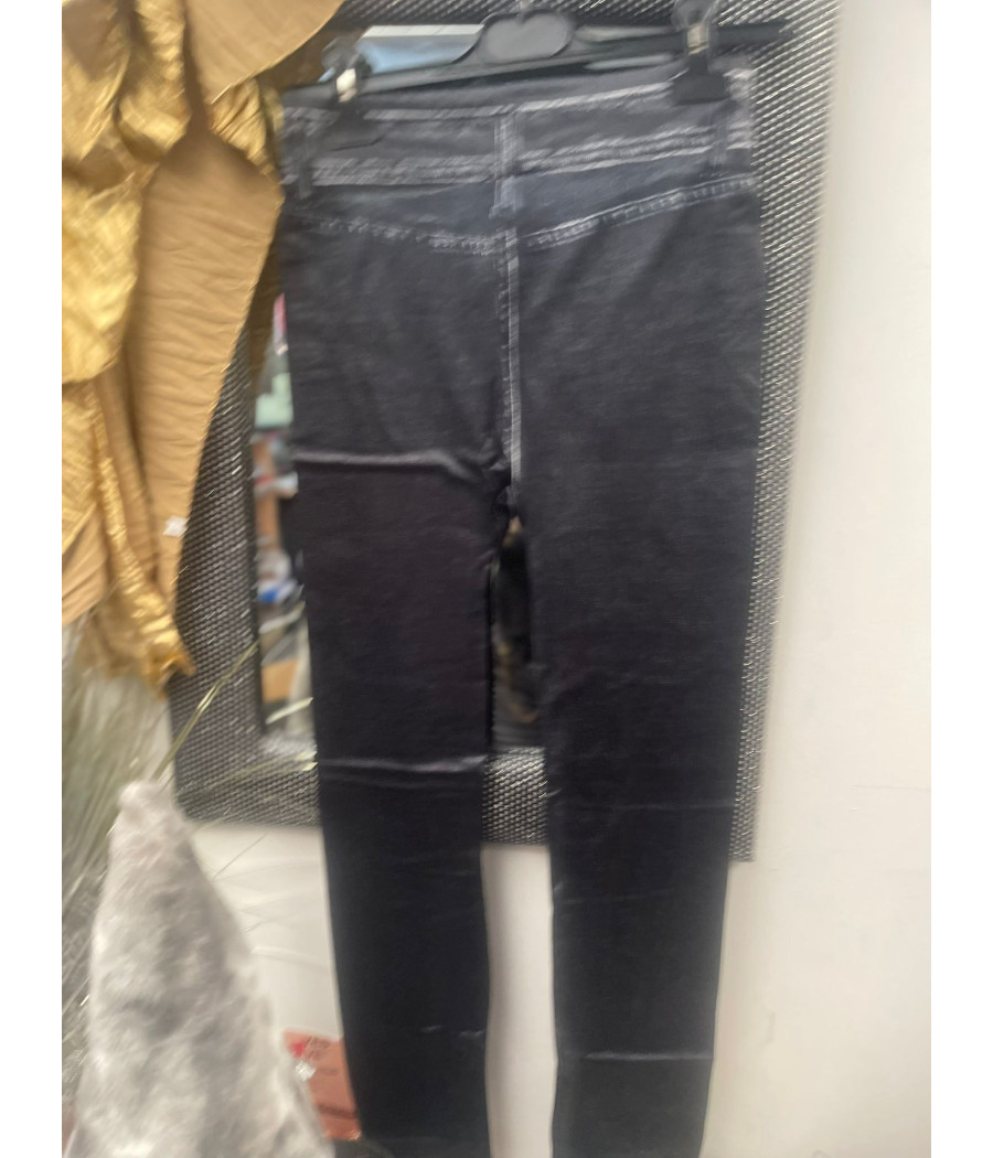 legging imitation jeans (jeans et gris réservés)